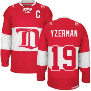Boern-NHL-Detroit-Red-Wings-Ishockey-Troeje-Steve-Yzerman-19-Authentic-Throwback-Roed-CCM-Winter-Classic