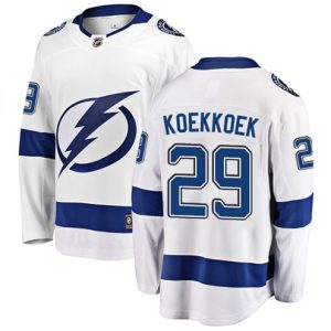 Boern-NHL-Tampa-Bay-Lightning-Ishockey-Troeje-Slater-Koekkoek-29-Breakaway-Hvid-Fanatics-Branded-Ude