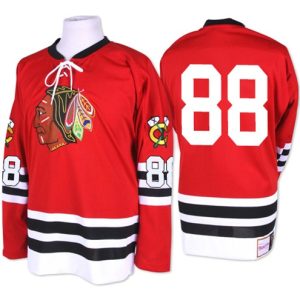 Maend-NHL-Chicago-Blackhawks-Troeje-Patrick-Kane-88-Authentic-1960-61-Throwback-Roed-Mitchell-and-Ness