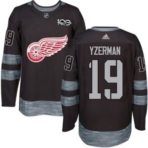 Maend-NHL-Detroit-Red-Wings-Troeje-Steve-Yzerman-19-Authentic-Sort-1917-2017-100th-Anniversary