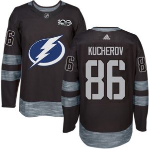 Maend-NHL-Tampa-Bay-Lightning-Troeje-Nikita-Kucherov-86-Authentic-Sort-1917-2017-100th-Anniversary