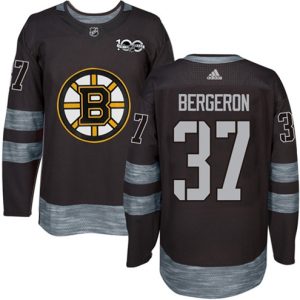 NHL-Patrice-Bergeron-Authentic-Maend-Sort-Boston-Bruins-Troeje-37-1917-2017-100th-Anniversary